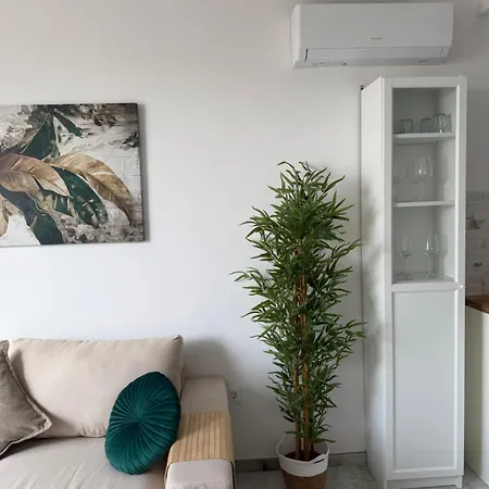 Palm Garden Ocean Wave Apartment *